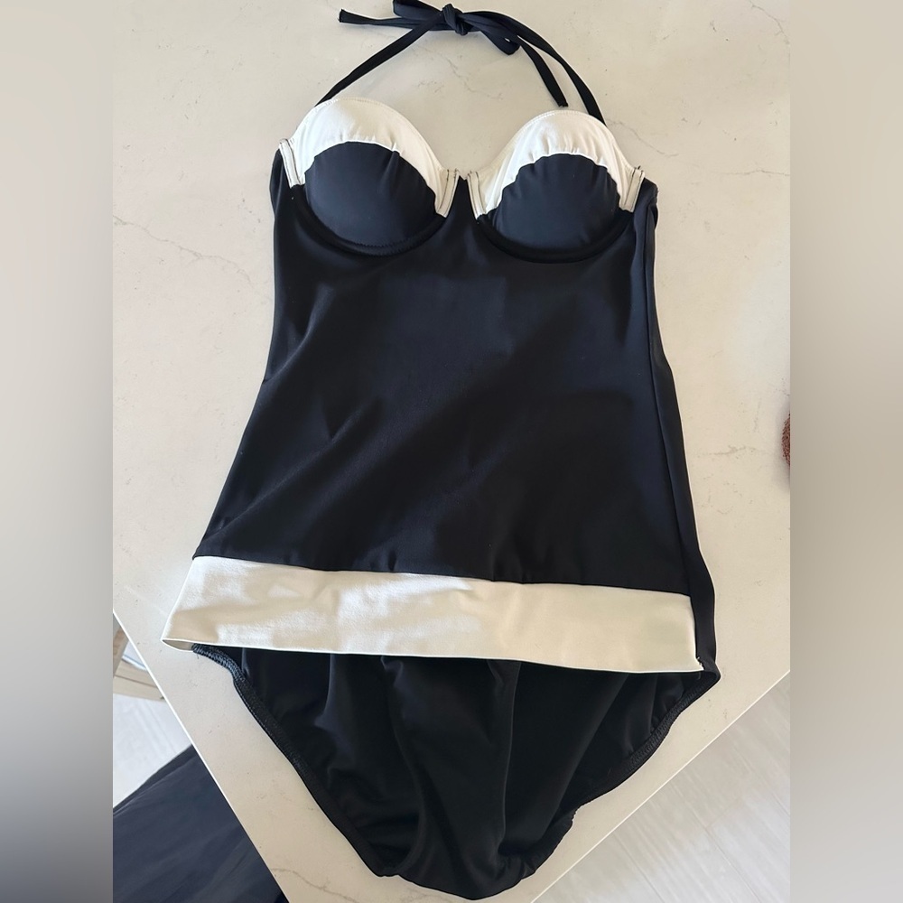 Lahco of Switzerland Classic Collection Black White Retro Pinup B CUP US 10